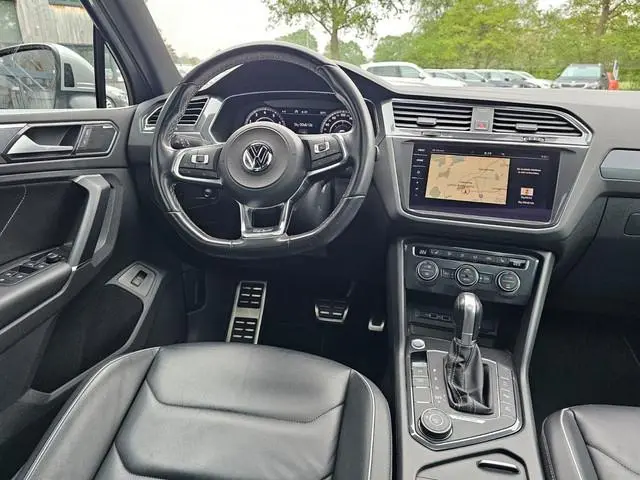 Volkswagen Tiguan 2.0 TSI 4MOTION 220PK R-Line | Pano | HUD | Dynaudio | Leder | Stoelverwarming | 3...