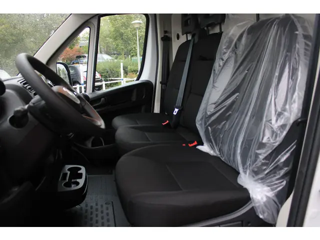 Fiat Ducato 33 2.2 MultiJet 140PK L3H2 | NIEUWE BUS! BPM VRIJ! | ACHTERUITRIJ CAMERA | APPLE CARPLAY/ANDROID AUTO | 3-ZITS | CRUISE CONTROL | CLIMATE CONTROL | DAB+ RADIO | DIGITALE COCKPIT |
