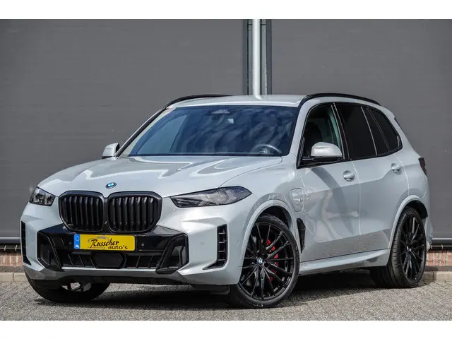 BMW X5 50e 490Pk | M-Sport Pro | Shadowline | 360° Camera | Harman-Kardon | Head Up Display | Trekha...