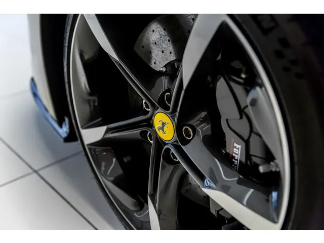 Ferrari SF90 Spider