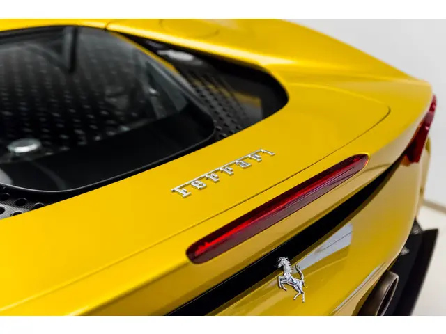 Ferrari SF90 Spider