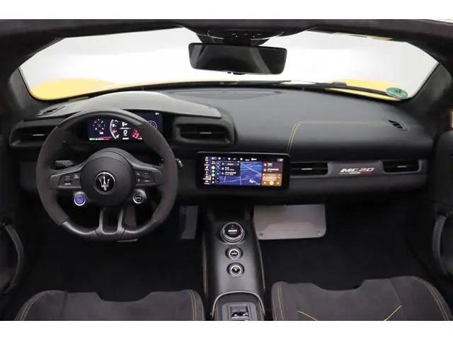 Maserati MC20