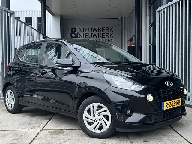 Hyundai i10 1.0 Comfort Smart | CAMERA | NAVI | CARPLAY / ANDROID | CRUISE CONTROL | AIRCO | BLUETOOTH | DAB