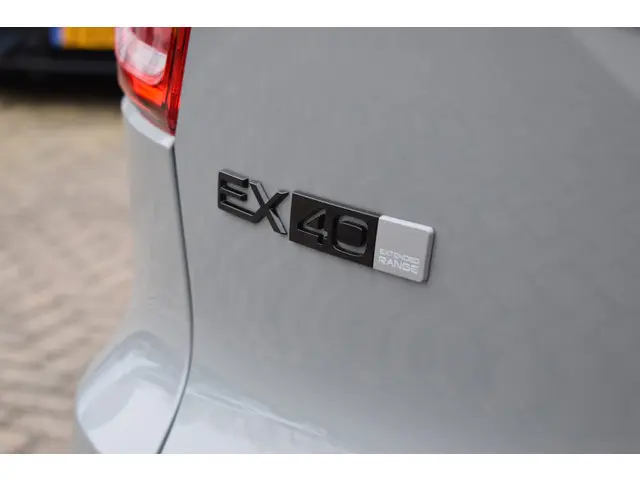 Volvo EX40