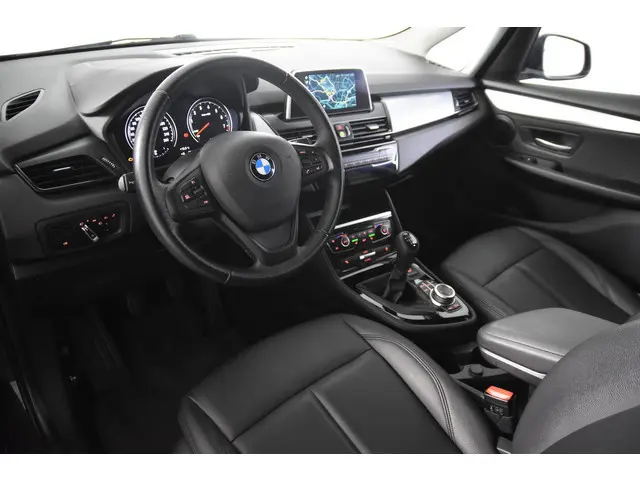 BMW 2-serie Active Tourer 216i *1ste Eigenaar*Leer*Trekhaak*Navigatie*