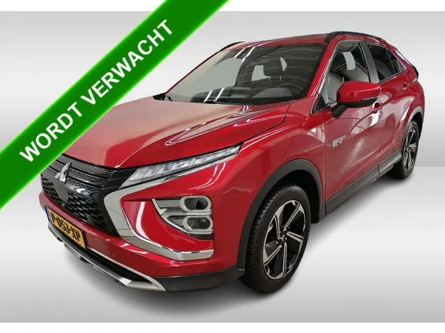 Mitsubishi Eclipse Cross 2.4 PHEV Intense+ Hybride / Navigatie / 1/2 Leder / Pdc. / Airco-ecc./ Radi...