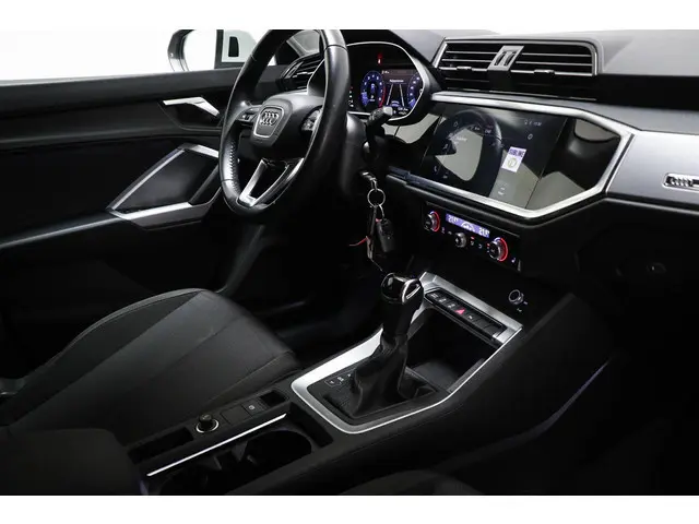 Audi Q3 Sportback 35 TFSI Pro Line S | PARKEER PACK | STOELVERWARMING | DAB | APPLE | TREKHAAK | 19"