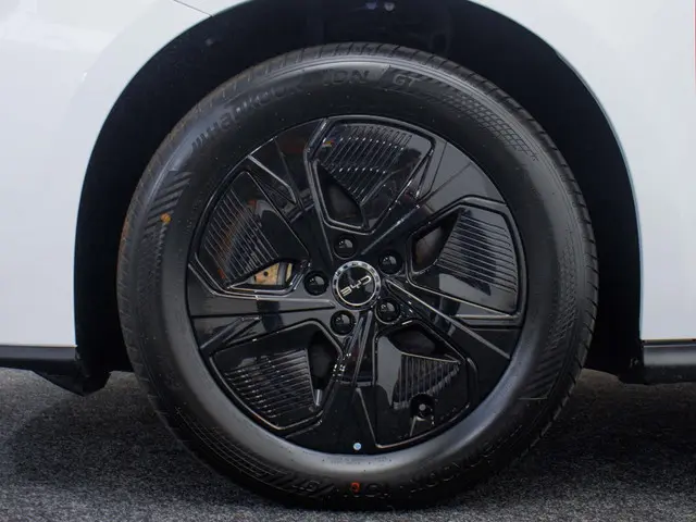 BYD SEAL