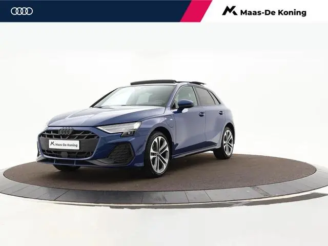 Audi A3 Sportback 40 TFSI 204pk S edition · Panoramadak · Camera · Sonos Audio · Elek. Achterklep ·...