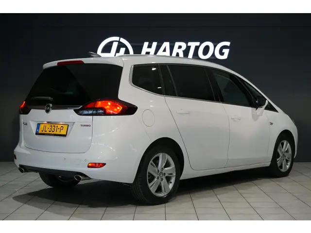 Opel Zafira Tourer 1.6 Blitz 200PK + CAMERA / TREKHAAK / NAVIGATIE