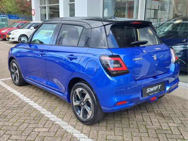 Suzuki Swift 1.2 STYLE SMART HYBRID AUTOMAAT Direct Leverbaar | Tot 10 JAAR GARANTIE! | Inclusief €...