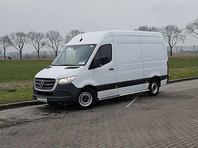 MERCEDES-BENZ SPRINTER 311 l2h2 rwd mbux!