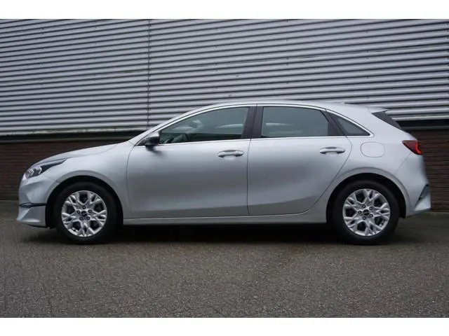 Kia Ceed 1.0 T-GDi 120PK DynamicLine/NL-Auto/All-Seasonband /1e Eigenaar.