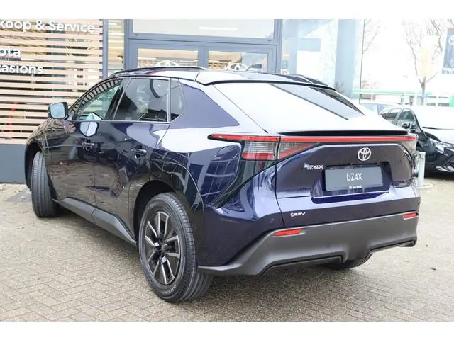 Toyota bZ4X Dynamic 73 kWh , Nieuw en direct leverbaar met €3.000,- inruilvoordeel