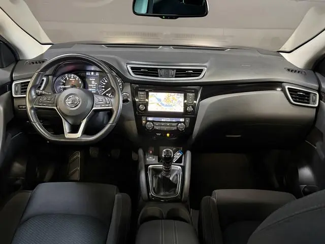 Nissan Qashqai 1.3 DIG-T Design Edition | Panoramadak | Trekhaak | 360 Camera
