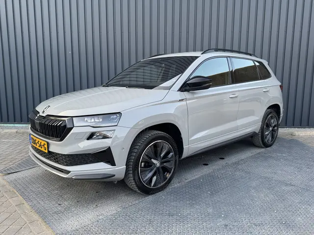 ŠKODA Karoq 1.5 TSI ACT Sportline Business | 360 Camera | Canton | Elk. A-klep | Side Assist | Prijs...