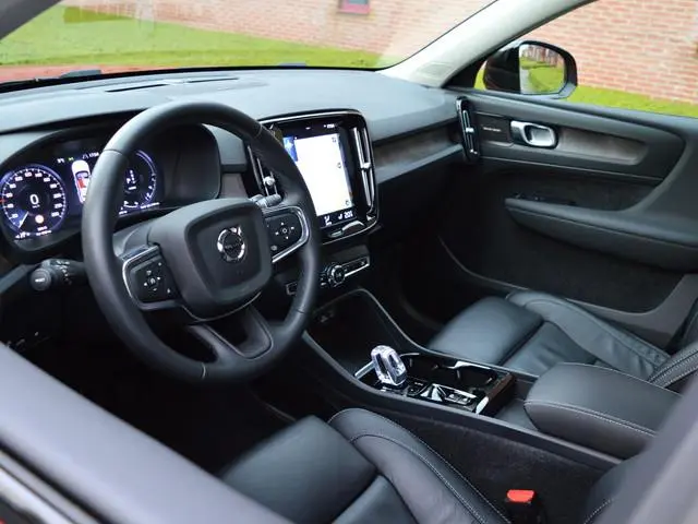Volvo XC40