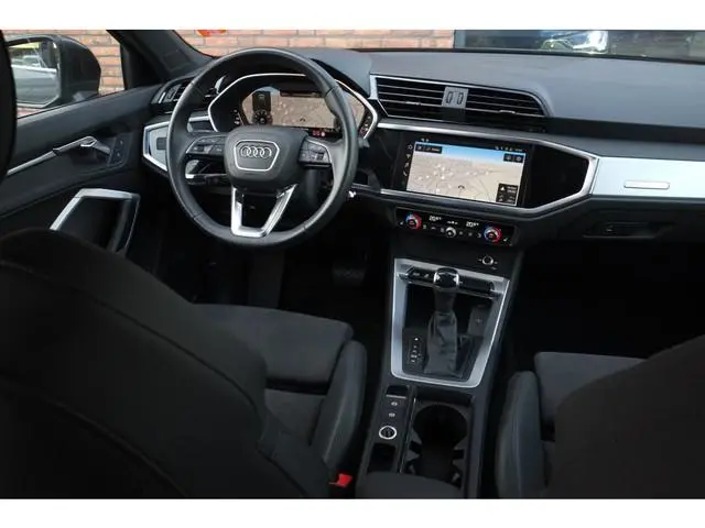 Audi Q3 Sportback 45 TFSI e | SOH 104% | S Edition | Trekhaak | Leder