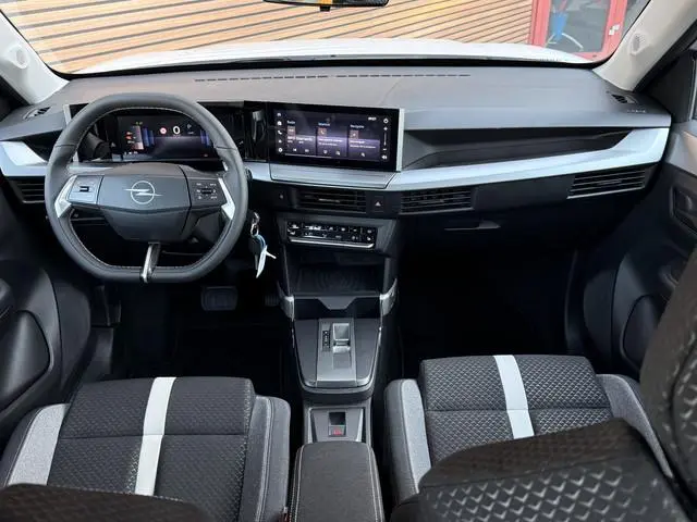 Opel Frontera Electric Edition 44 kWh Camera / Navigatie / Carplay / 3-Fase