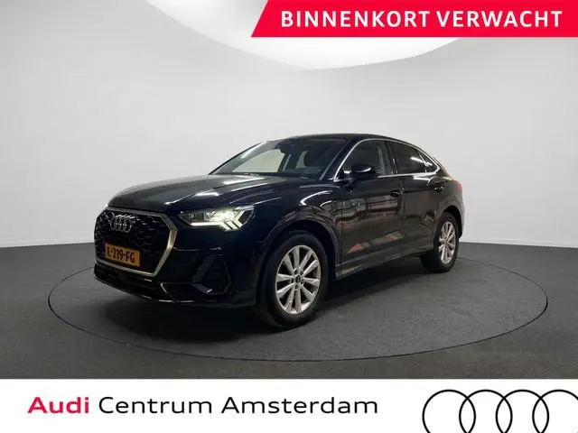 Audi Q3 Sportback 45 TFSI e Business Edition 245 pk S-tronic | Navigatie | Trekhaak (wegklapbaar) |...