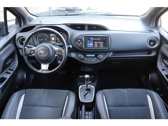 Toyota Yaris 1.5 Hybrid GR-Sport, Apple carpay / Android Auto