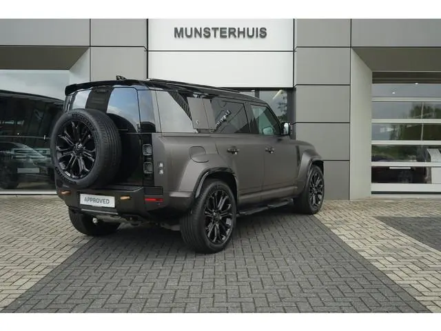Land Rover Defender 110 4.4 P635 Octa | Koelvak | Elektrische trekhaak |
