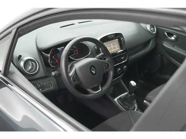 Renault Clio TCe 90 Limited | Trekhaak | Navigatie | Parkeersensoren