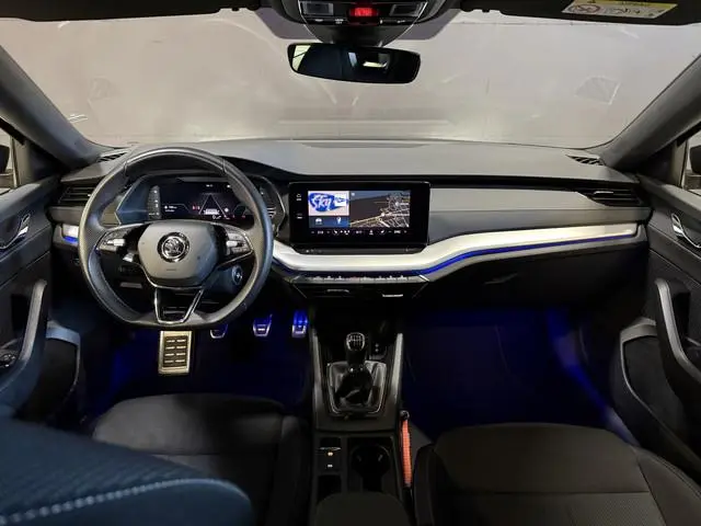 ŠKODA Octavia Combi 1.0 TSI Sport Business | Apple Carplay | Stoelverwarming | Trekhaak