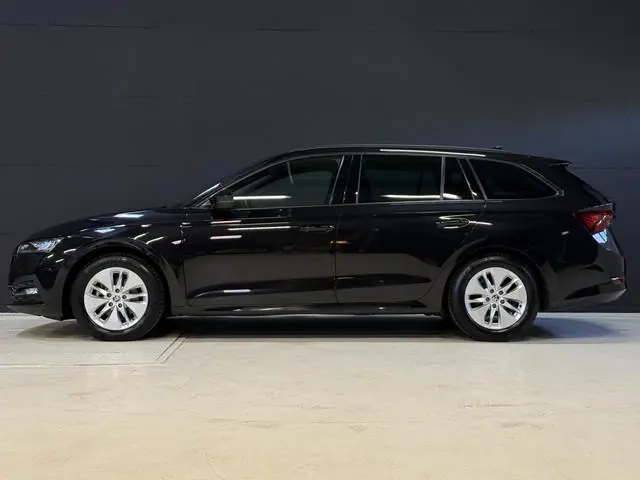 ŠKODA Octavia Combi 1.0 TSI Sport Business | Apple Carplay | Stoelverwarming | Trekhaak
