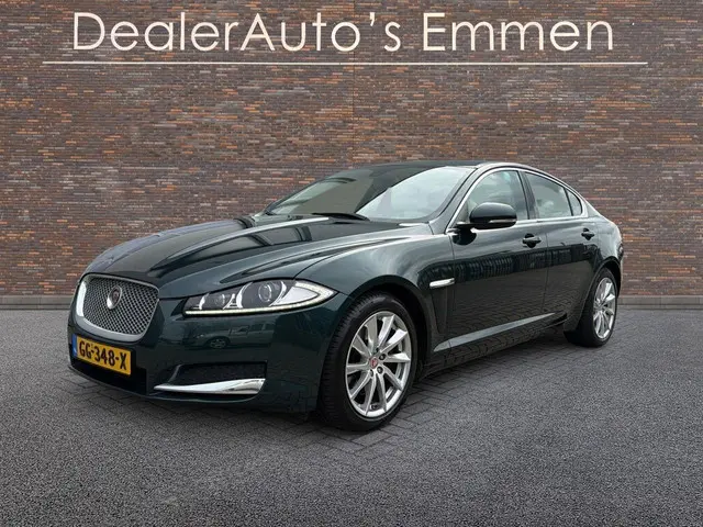 Jaguar XF