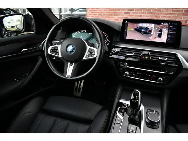 BMW 5-serie 530e M-Sport Pano Trekh ACC HUD 360 Laser El-Klep