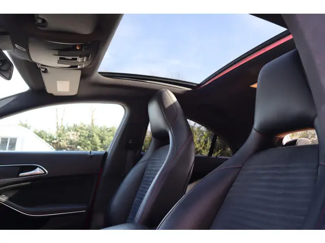 Mercedes-Benz CLA-klasse 180 AMG | CLA 45 Look | Panoramadak |