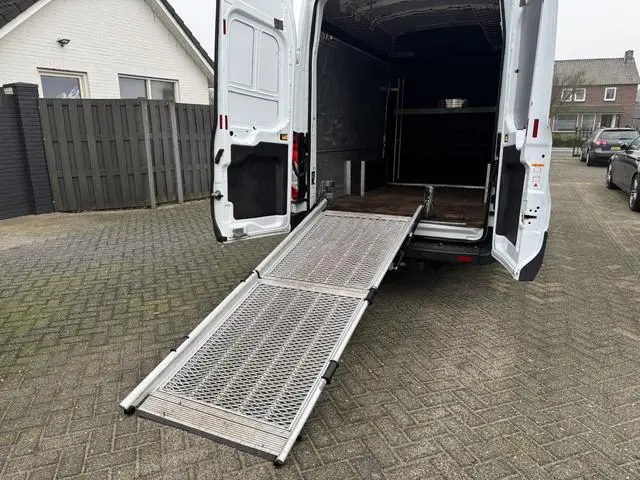 Ford Transit 350 2.2 TDCI L3H2 DC Ambiente 7 Pers | Camera | Oprijplaat | Cruise Control | Airco | T...