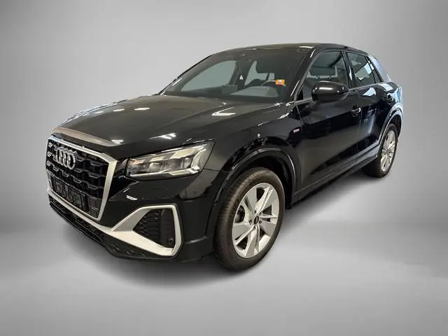 Audi Q2 35 TFSI 150pk S-Tronic S Edition · Camera · Matrix LED · Apple/Android Car Play · ACC · Stoe...