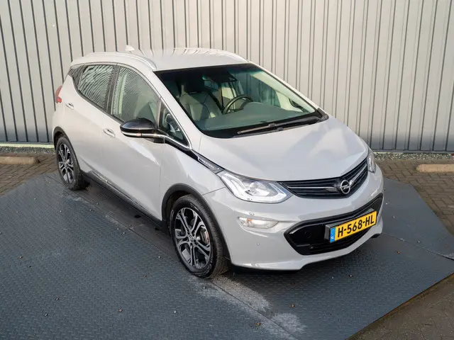 Opel Ampera-e