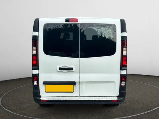 Opel Vivaro 1.6 CDTI Euro 6 L2H1 Edition- Dubbel Cabine, 6 Pers, Camera, Clima, Cruise, Park Assist