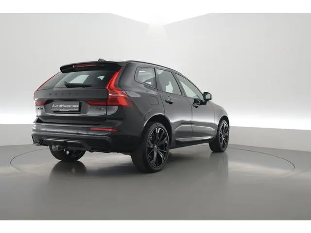 Volvo XC60 T6 PHEV Ultra Black Edition | Pano | HUD | Elek. Trekhaak | akoestisch glas | Memory Seat...