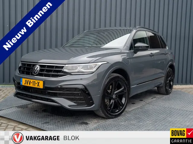 Volkswagen Tiguan 1.4 TSI eHybrid R-Line Business+ | Keyless | Black Style | IQ Light | Elk. A-klep...
