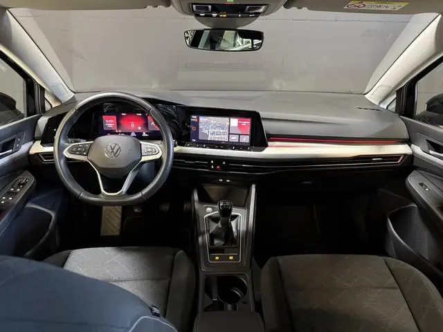 Volkswagen Golf Variant 1.0 TSI Life | Carplay | ACC | Draadloze lader