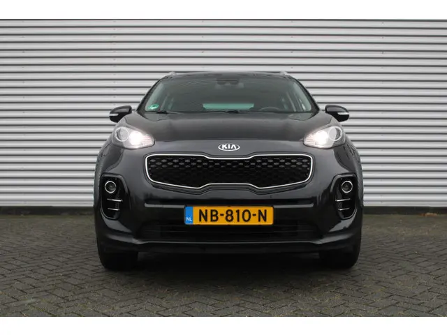 Kia Sportage 1.6 GDI First Edition | 17" LM | Navi | Airco | Cruise | Camera | PDC | Trekhaak |