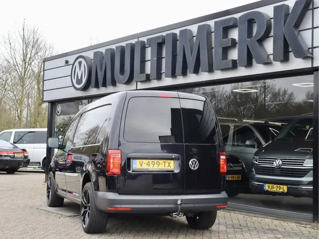Volkswagen Caddy 2.0 TDI L2H1 BMT Maxi Exclusive Edition