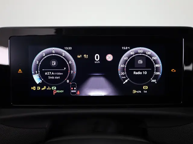 Volkswagen T-Roc Life First Edition 1.5 eTSI 85 kW / 116 PK SUV 7 v Achteruitrijcamera | CarPlay