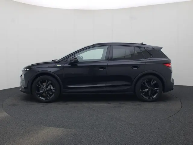 Škoda Elroq RS 340PK 4x4 Elektrische aandrijving |  20" inch velgen Draconis | €3000,- euro inruilpr...