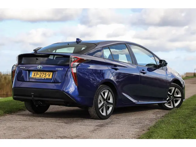 Toyota Prius 1.8 Full Hybrid ✅ LED ✅ JBL ✅ ACC