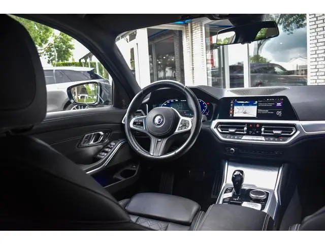 Alpina B3