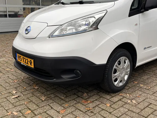 Nissan NV200