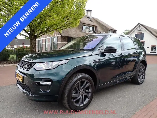 Land Rover Discovery Sport 2.0 TD4 HSE Luxury / PANODAK / LEDER / CAMERA /