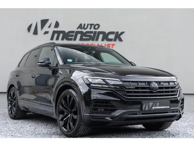 Volkswagen Touareg 3.0 TSi eHybrid 4MOTION / Puglia / Standkachel/ Luchtvering/ Panoramadak/ Trekhaa...