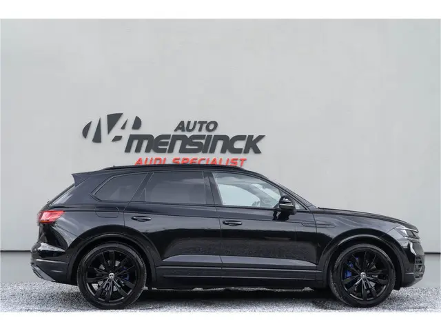 Volkswagen Touareg 3.0 TSi eHybrid 4MOTION / Puglia / Standkachel/ Luchtvering/ Panoramadak/ Trekhaa...