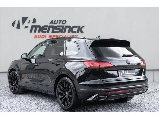 Volkswagen Touareg 3.0 TSi eHybrid 4MOTION / Puglia / Standkachel/ Luchtvering/ Panoramadak/ Trekhaa...